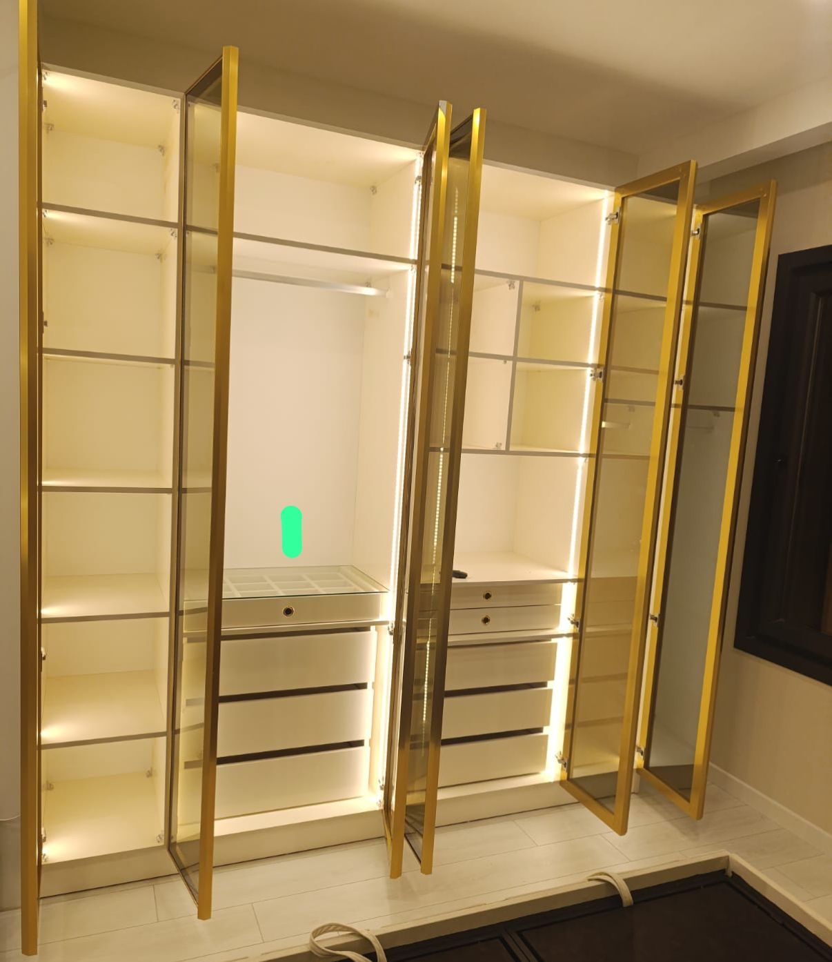 Giyinme odası sistemi